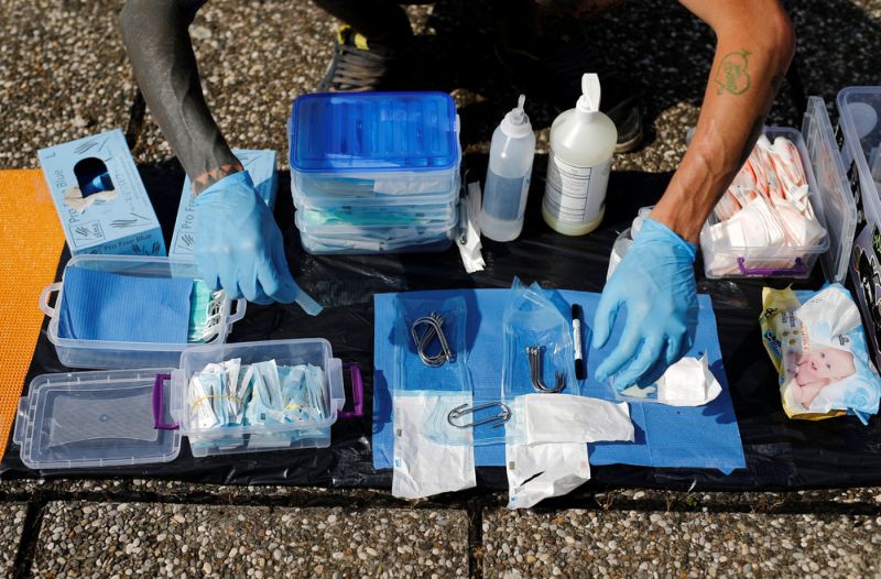 podveshivanie-devushki_01