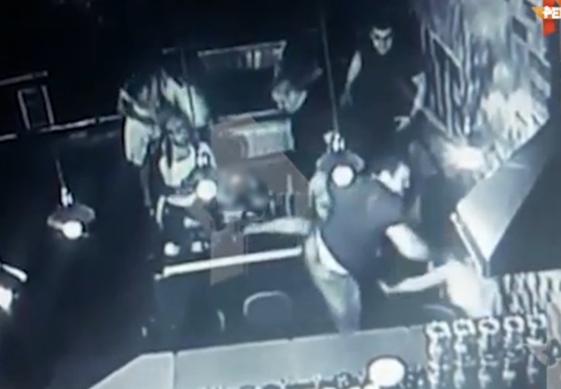 NpCWn3kr177pKQq1468385513_1468385521