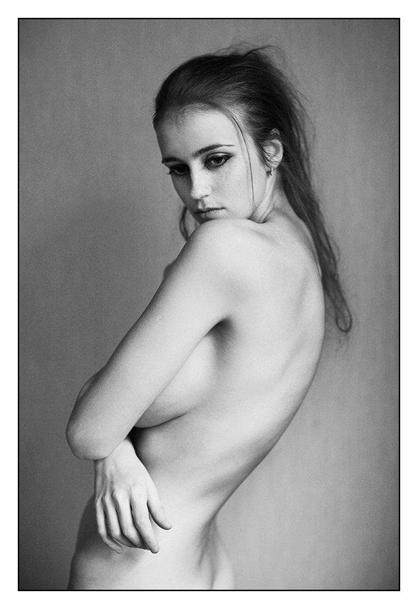 UrodRu20160808red_black_white_07