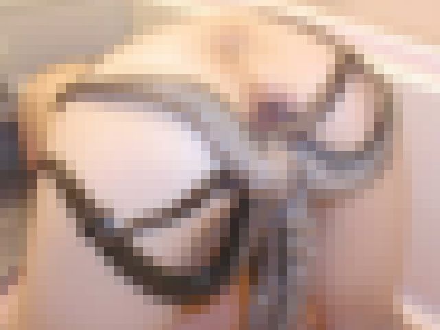 【閲覧注意】今にも女性の叫び声が聞こえてきそうな ”女性器・拷問” 画像