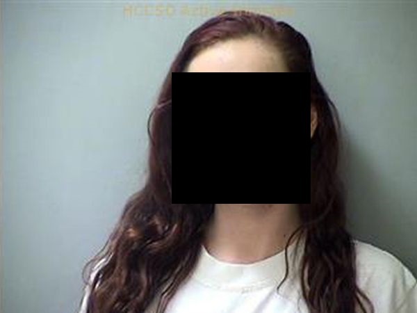 タクシー運転手をナイフで脅し逆レ●プして逮捕された23歳の女をご覧ください・・・（画像）