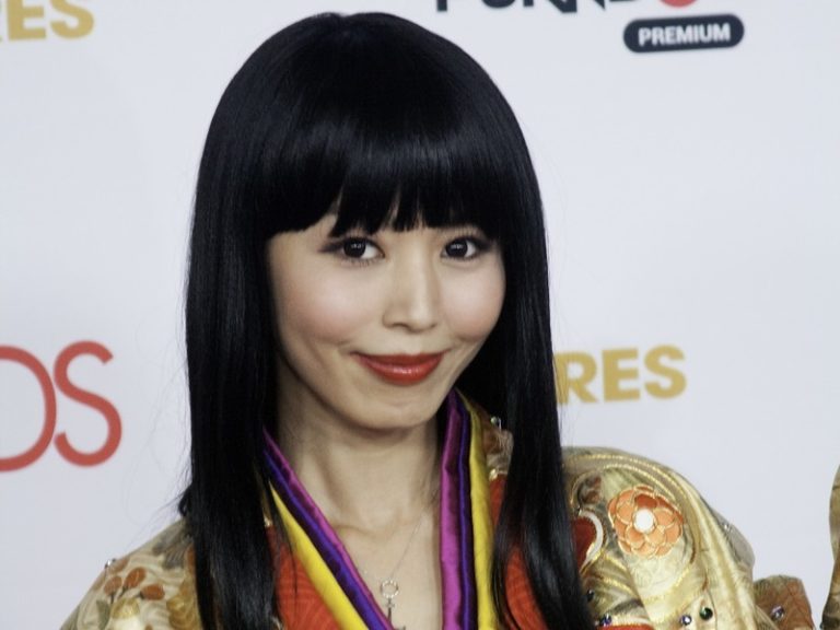 【画像】海外で人気の「ポルノ女優」ＴＯＰ１０。日本人はまさかの ”３人” がランクイン