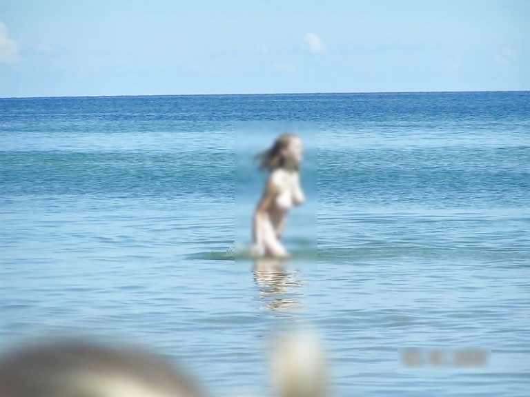 【画像】”勃起が止まらない” と話題になってる海水浴場がヤバいｗｗｗｗｗｗ