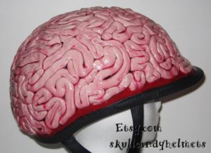 【閲覧注意】今事故現場にいるんだが、ヘルメットの中で女性の頭が爆発してる