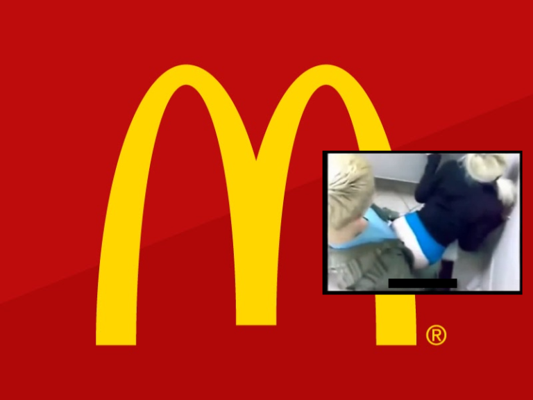 マクドナルドで10代のバイト少女がトイレでセ○クスし大炎上 ⇒ 無修正画像がこちら…