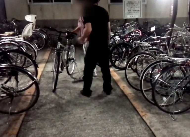 【閲覧注意】こいつ、チャリを盗もうとしてたんだからこのぐらいやっていいよね？（動画あり）
