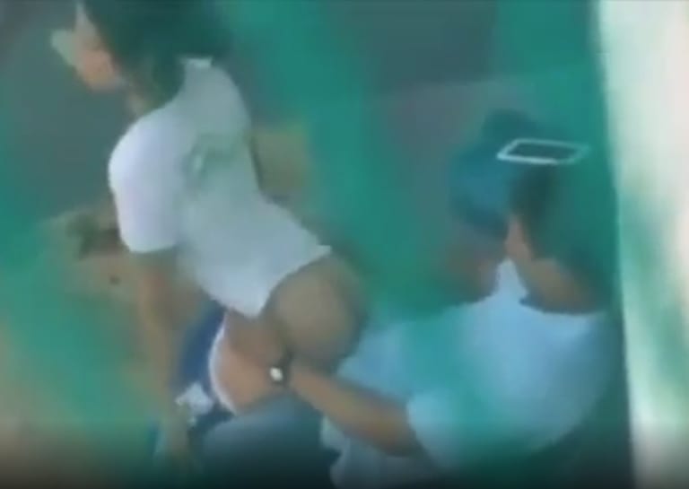 【盗撮】隣に住んでる10代の少女の騎乗位、クッソ気持ちよさそう…