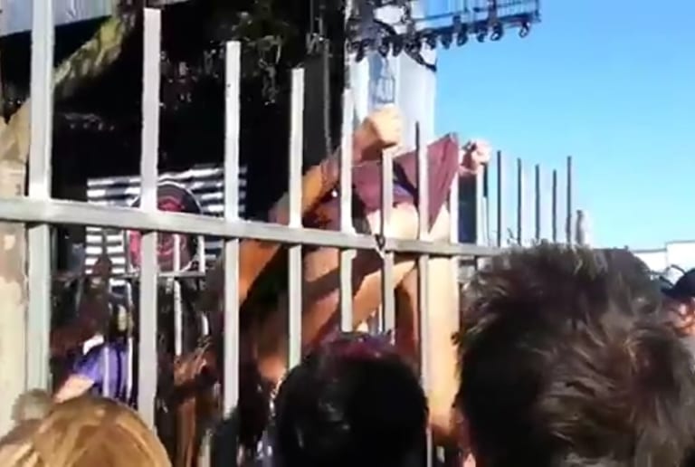 【朗報】凄くＨな状態で挟まった女の子が発見されるｗｗｗ（動画あり）