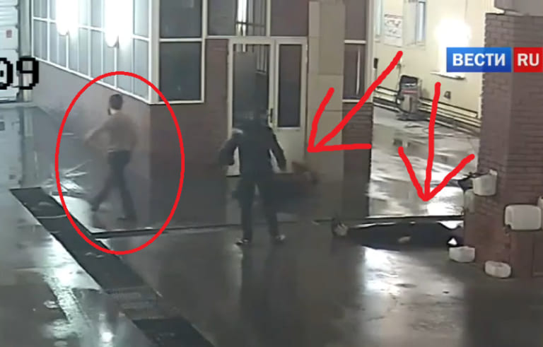 【衝撃】たった2回のパンチで2人を倒し、内1人は死亡したという喧嘩屋の喧嘩動画