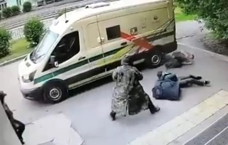 【閲覧注意】現金輸送車を襲ったロシアンマフィア。もはや映画としか思えない光景