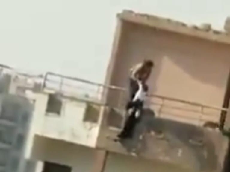 【閲覧注意】父親が見たら死にそうな動画