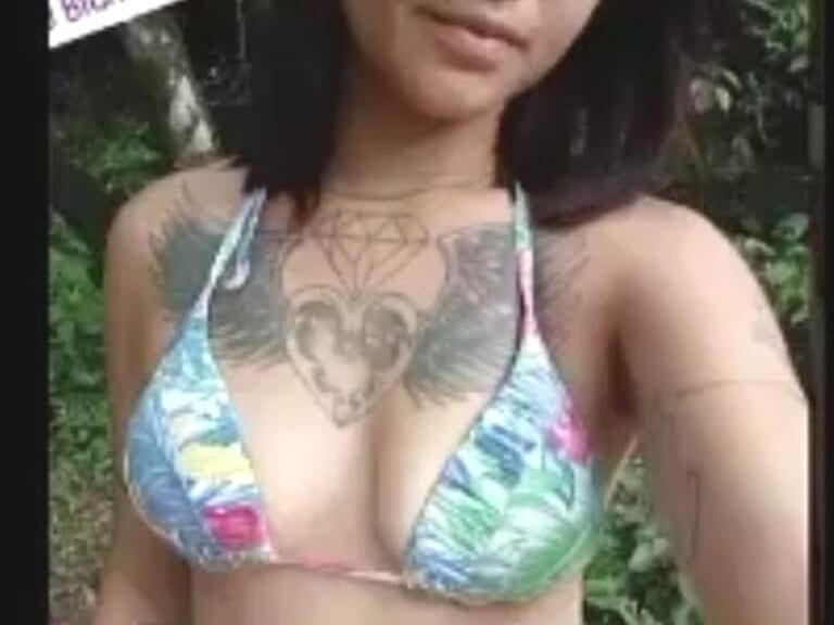 【閲覧注意】おっぱいにハートのタトゥーが入ってるギャル、こうなってしまう・・・（画像）