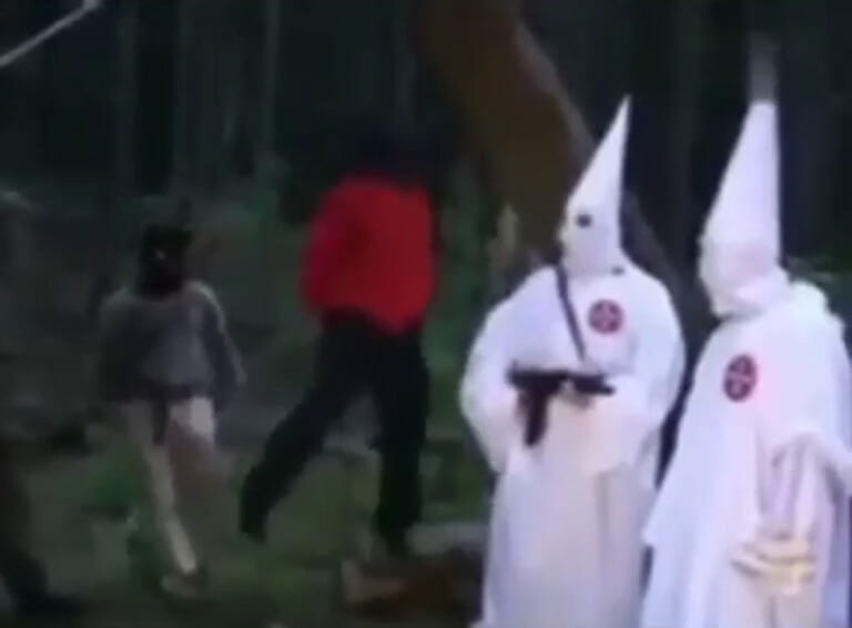 【閲覧注意】KKK（白人至上主義団体）が今から黒人にやる事、ヤバすぎる（動画あり）