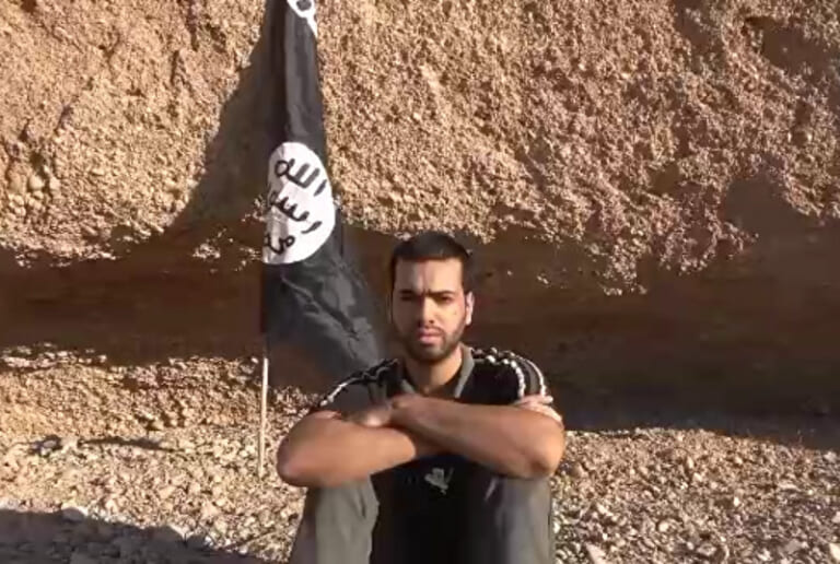 【超！閲覧注意】ISISが「人間に穴をあける」最新動画、ヤバすぎる