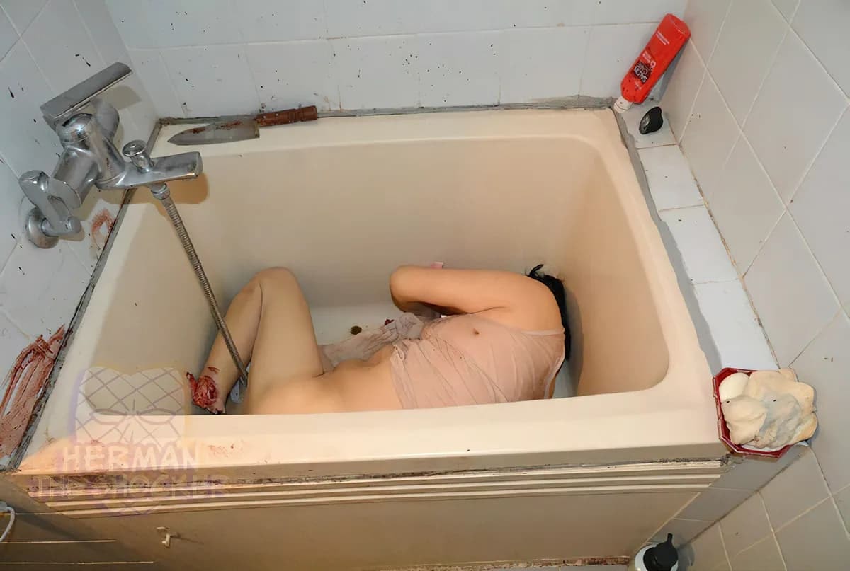 母娘 風呂　無修正 閲覧注意】あれ？娘と連絡が取れないな？ ⇒ 娘の部屋に行って風呂の水を抜いたら… - ポッカキット