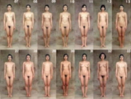 【閲覧注意】大量の女が全裸で横一列に並べられ、これから・・・（画像あり）