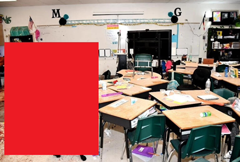 【閲覧注意】去年21人が死亡した米小学校銃乱射事件、”小学校内の写真” がヤバすぎるんだが・・・