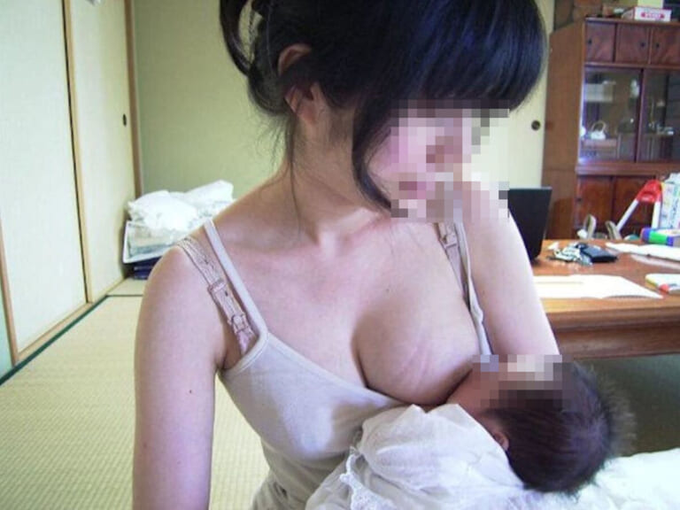 【動画あり】YouTubeの授乳動画、ママがエロすぎて2000万再生されてしまうｗｗｗｗｗｗ