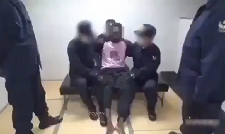 【閲覧注意】日本の少女2人をレ●プした黒人移民に日本の警察がやった事をご覧ください…（動画あり）