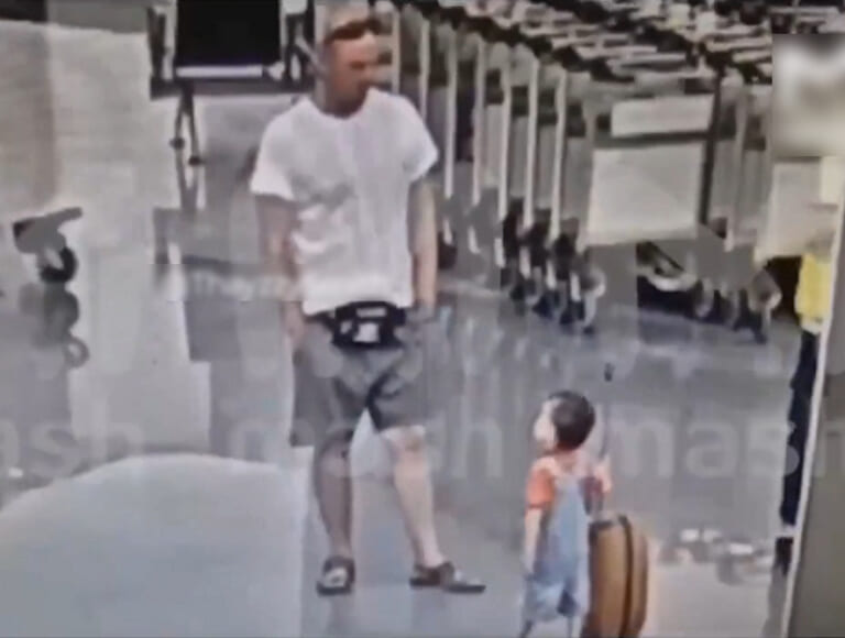 【閲覧注意】この幼児が今からサイコパスにやられる事、あまりにもヤバい（動画あり）