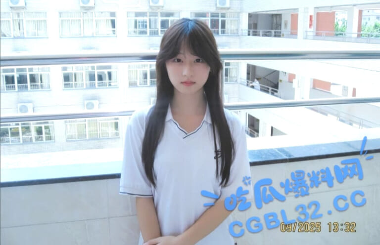【ハメ撮り】こういうちょっと可愛い女子大生の人生終わったリベンジポルノエロすぎだろ…