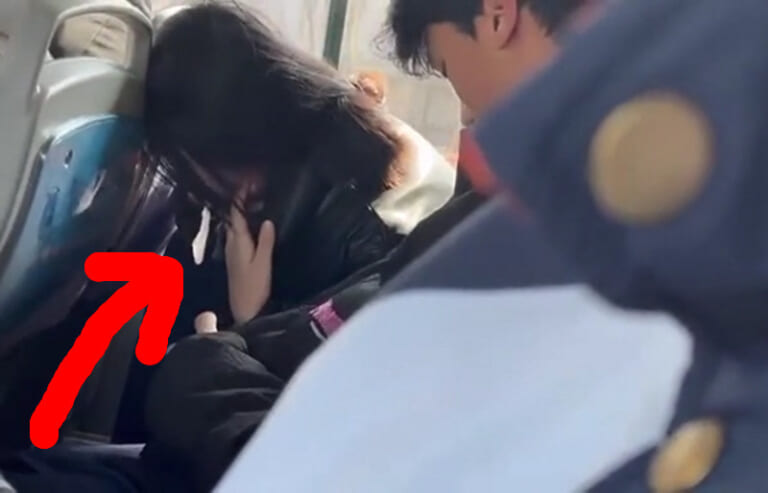 【動画】女子生徒、学校帰りに興奮した彼氏を1分で射精させてしまうｗｗｗｗｗ