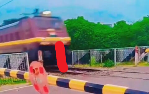 【閲覧注意】撮り鉄の動画、映っちゃいけないものが映っていた…（動画あり）