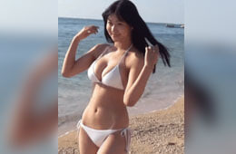 【画像】Gカップ現役JK(16)水着姿で歩くだけでおっぱいがぷるんぷるんしてしまうwwwww