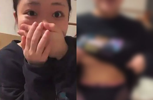 【動画】配信女さん、間違えてデカパイを出してしまい赤面wwww