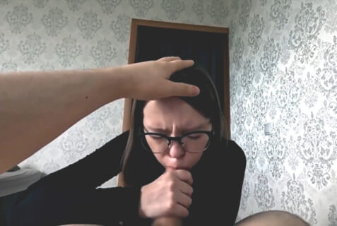 【動画あり】30日シコってないの内緒で真面目な彼女に口内射精したらこうなるｗｗｗｗｗｗ