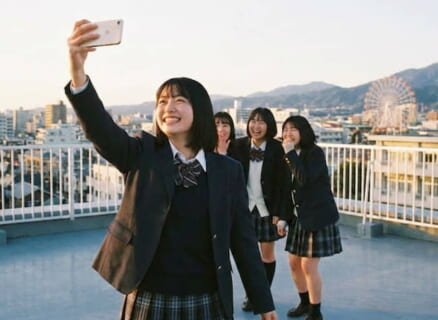 【閲覧注意】女子高生「あそこで自撮りしよう！ギャアアアアア」⇒ 裸でこうなる（画像あり）