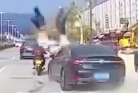 【閲覧注意】政治家の息子が3人同時に殺害する動画がSNSに流出 ⇒ 拡散され炎上