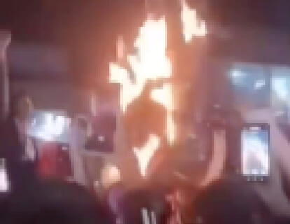 【閲覧注意】イスラム圏で神をバカにした男、とんでもない殺され方する（動画あり）