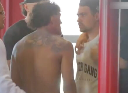 【衝撃映像】UFCファイターに喧嘩を売った迷惑系YouTuber、ガチで半殺しにされる