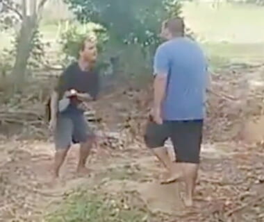 【閲覧注意】農家が泥棒にブチ切れ ⇒ とんでもない制裁を加え泥棒絶叫…（動画あり）