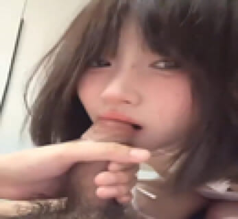 【エロ注意】学校一の美少女、お口に射精される動画をバラ撒かれてしまい終わる…