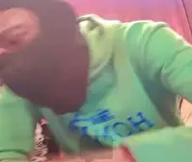 【閲覧注意】指名手配中の殺人犯、生配信中にデスノートに書かれたみたいな死に方する…（動画あり）