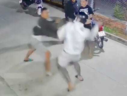 【閲覧注意】ベトナムの路上喧嘩、レベルが違いすぎる…戦闘民族かよ…（動画あり）