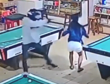 【閲覧注意】女さん、”プロの殺し屋” の邪魔をしてしまいこうなる・・・（動画あり）