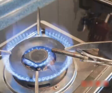 【閲覧注意】海外で公開禁止された女性への性的拷問動画。これは見ない方がいいわ