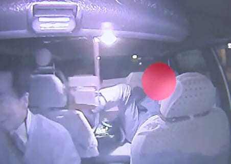 【閲覧注意】タクシー運転手が選ぶ「一番ヤバい客」がこちらです…（動画あり）