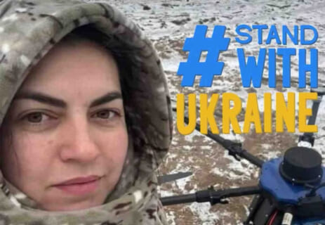 【衝撃映像】ウクライナ軍の女性兵士が殺される瞬間の動画が流出、ヤバすぎると話題になってしまう