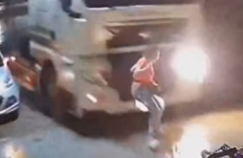 【閲覧注意】トラック運転手の「彼女を殺す方法」、ガチでエグすぎると話題に・・・（動画あり）