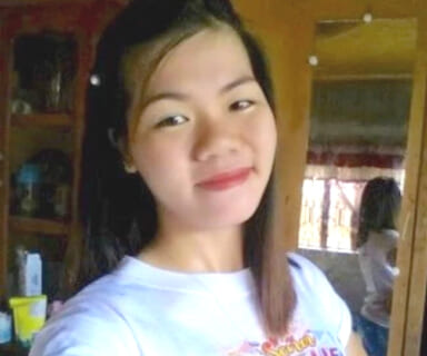 【閲覧注意】このフィリピン女子が ”顔の途中” から真っ二つに切断された現場、ヤバすぎる（画像あり）