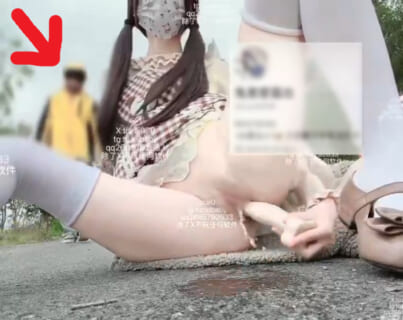 【動画】露出狂の10代少女、通りすがりのおっさんにレ●プされてしまう…