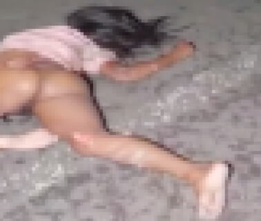 【閲覧注意】夜道でマ○コ丸出しのまま息絶えてた女の子、見つかる・・・（動画あり）