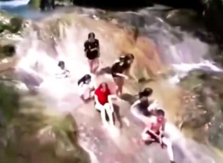 【閲覧注意】立入禁止の川で遊んでる小中学生たち10人 ⇒ この後の死に方がヤバすぎる…（動画あり）