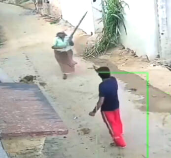 【閲覧注意】女さん「武器を持てば男に勝てるやろ！」⇒ 結果・・・（動画あり）