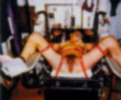 【閲覧注意】14人の女性をレ●プ・拷問・殺害した男の ”おもちゃ箱”（拷問室）で撮影された１枚、ヤバすぎる