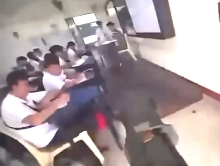 【閲覧注意】フィリピンの銃乱射事件、犯人の高校生が生配信してた殺人映像がガチでアウト…